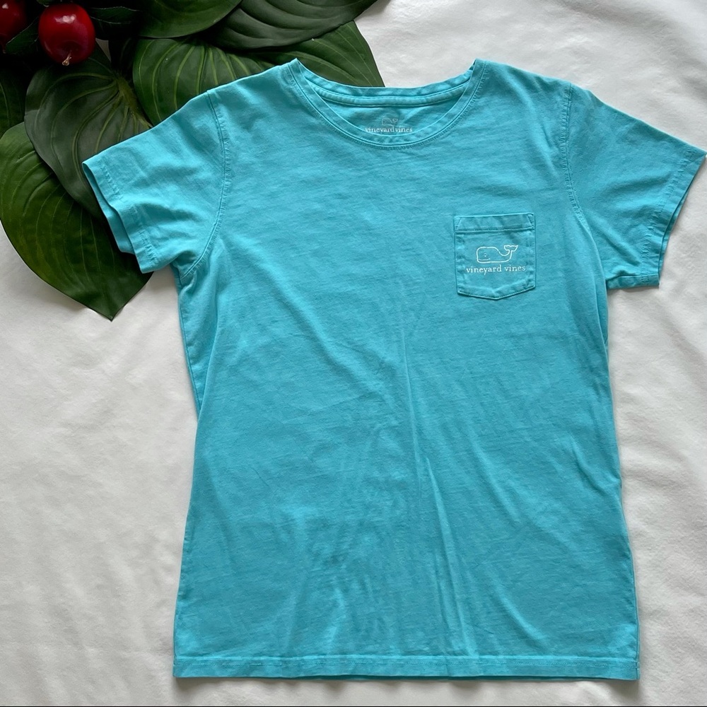 Vineyard Vines Short Sleeve Crew-Neck Whale Graphic T-Shirt Blue S (Women’s)